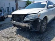 ✅ 2014 Nissan Pathfinder S • VIN: 5N1AR2MN2EC629658 • Lot: 42343130. Listed on IAAI with 189,802 mi. Free auction sales archive from the USA and detailed vehicle history report at DreamBid. Image 6.