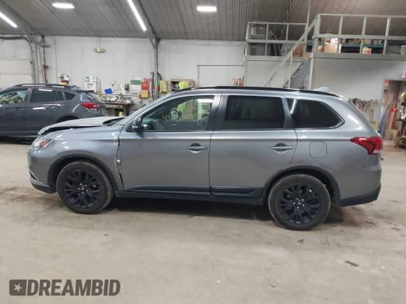 2018 Mitsubishi Outlander ES с VIN JA4AZ3A34JZ031151, выставлен на аукционе IAAI как лот 43230476 с пробегом 111 125 миль миль и . История ставок и продаж доступна на DreamBid. Изображение 14.