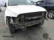 2017 Ram 1500 Laramie z VIN 1C6RR6NT0HS585415, wystawiony jako IAAI lot #40769269 z przebiegiem 133 057 mil mil oraz . Historia ofert i sprzedaży dostępna na DreamBid. Obrazek 6.