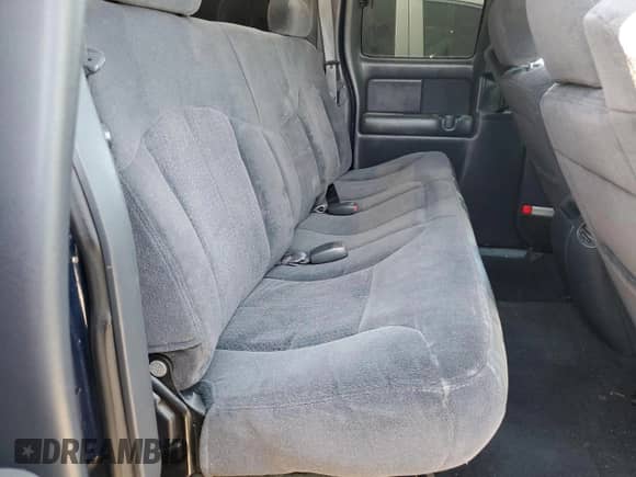 2001 Chevrolet Silverado 1500 LT with VIN 1GCEC19TX1Z139565, listed as a Copart auction lot 61339244 with 285,157 mi miles and Salvage title. Bid and sale history available at DreamBid. Image 10.