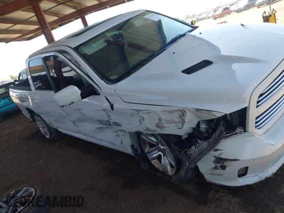 ✅ 2015 Ram 1500 Sport • VIN: 1C6RR7MT2FS653962 • Lot: 42249772. Listed on IAAI with 83,855 mi. Free auction sales archive from the USA and detailed vehicle history report at DreamBid. Image 6.