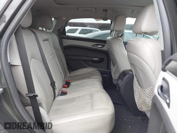 ✅ 2016 Cadillac SRX Luxury Collection • VIN: 3GYFNBE30GS534025 • Lot: 43925741. Wystawiony na IAAI z przebiegiem 119 336 mil. Bezpłatny archiwum sprzedaży aukcyjnych z USA i szczegółowy raport historii pojazdu na DreamBid. Zdjęcie 8.