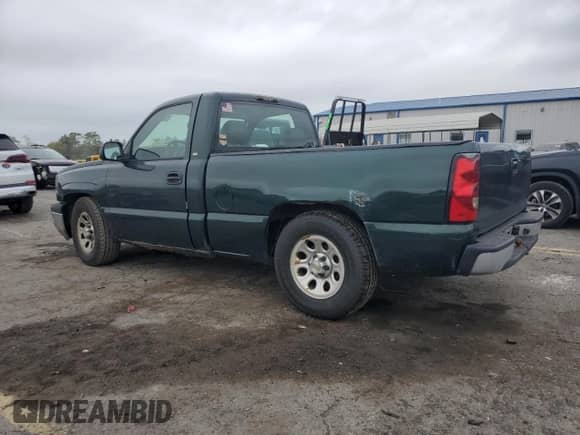 ✅ 2005 Chevrolet Silverado 1500 Work Truck • VIN: 1GCEC14X75Z138339 • Lot: 74379614. Wystawiony na Copart z przebiegiem 133 407 mil mil. Skorzystaj z bezpłatnego archiwum sprzedaży aukcyjnych z USA i zobacz szczegółowy raport historii pojazdu na DreamBid. Zdjęcie 2.