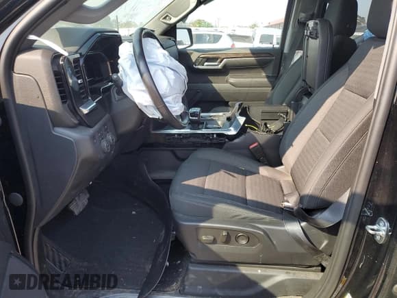 ✅ 2022 Chevrolet Silverado 1500 LT Trail Boss • VIN: 3GCUDFET1NG689741 • Lot: 67186195. Wystawiony na Copart z przebiegiem 32 376 mil. Bezpłatny archiwum sprzedaży aukcyjnych z USA i szczegółowy raport historii pojazdu na DreamBid. Zdjęcie 7.