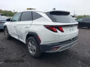 ✅ 2025 Hyundai Tucson SE • VIN: 5NMJACDE2SH485785 • Lot: 43303199. Wystawiony na IAAI z przebiegiem 3 975 mil. Bezpłatny archiwum sprzedaży aukcyjnych z USA i szczegółowy raport historii pojazdu na DreamBid. Zdjęcie 3.