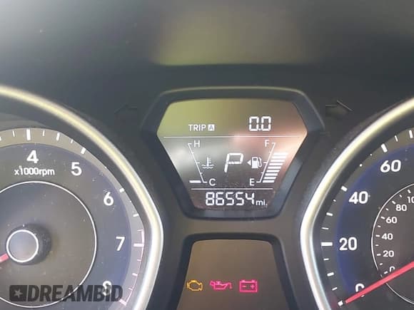 ✅ 2015 Hyundai Elantra SE • VIN: 5NPDH4AE6FH640737 • Lot: 43315753. Listed on IAAI with 86,554 mi. Free auction sales archive from the USA and detailed vehicle history report at DreamBid. Image 15.