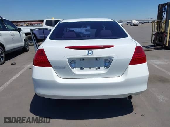 2007 Honda Accord VP with VIN 1HGCM56127A015362, listed as a IAAI auction lot 42841353 with 86,524 mi miles and . Bid and sale history available at DreamBid. Image 17.