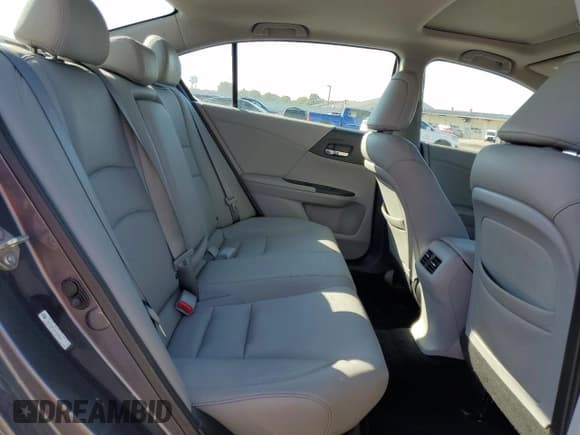 ✅ 2014 Honda Accord EX-L • VIN: 1HGCR3F84EA039291 • Lot: 81097665. Listed on Copart with 124,346 mi. Free auction sales archive from the USA and detailed vehicle history report at DreamBid. Image 10.