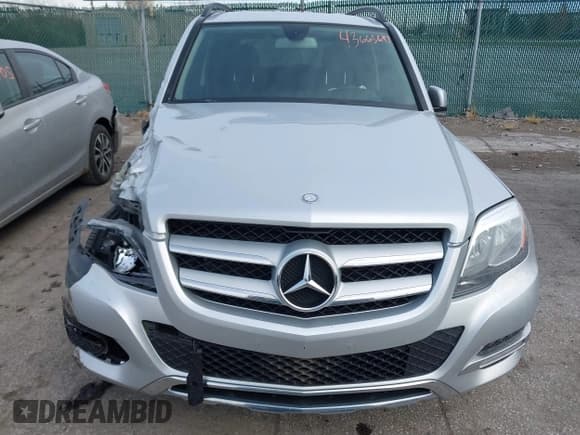 ✅ 2013 Mercedes-Benz GLK 350 • VIN: WDCGG8JB5DG061411 • Lot: 43665647. Wystawiony na IAAI z przebiegiem 86 688 mil. Bezpłatny archiwum sprzedaży aukcyjnych z USA i szczegółowy raport historii pojazdu na DreamBid. Zdjęcie 13.