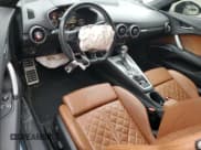 ✅ 2017 Audi TT Roadster • VIN: TRUT5CFV7H1004996 • Лот: 75302374. Опубликован ранее на Copart с пробегом 59 218 миль. Бесплатный доступ к архиву аукционных продаж из США и подробный отчёт об истории автомобиля на DreamBid. Изображение 8.