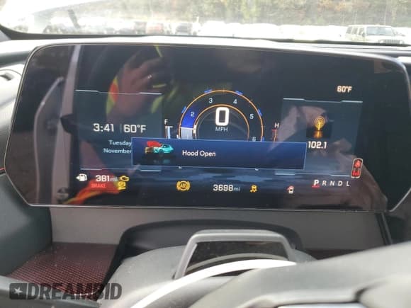 ✅ 2025 Chevrolet Traverse FWD RS • VIN: 1GNERLRS2SJ173881 • Lot: 90646505. Wystawiony na Copart z przebiegiem 3 698 mil. Bezpłatny archiwum sprzedaży aukcyjnych z USA i szczegółowy raport historii pojazdu na DreamBid. Zdjęcie 9.