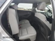 ✅ 2017 Hyundai Santa Fe SE • VIN: KM8SM4HF4HU175610 • Lot: 91862795. Listed on Copart with 114,547 mi. Free auction sales archive from the USA and detailed vehicle history report at DreamBid. Image 10.