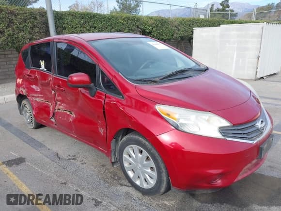 ✅ 2014 Nissan Note S • VIN: 3N1CE2CP5EL385359 • Lot: 41400657. Wystawiony na IAAI z przebiegiem 82 801 mil. Bezpłatny archiwum sprzedaży aukcyjnych z USA i szczegółowy raport historii pojazdu na DreamBid. Zdjęcie 1.