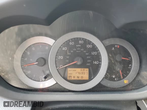 ✅ 2008 Toyota RAV4 Sport • VIN: JTMZK32V286014857 • Lot: 63349275. Listed on Copart with 176,997 mi. Free auction sales archive from the USA and detailed vehicle history report at DreamBid. Image 9.