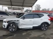 ✅ 2024 Volvo XC40 Ultimate Dark Theme • VIN: YV4L12UMXR2234356 • Лот: 43411401. Опубликован ранее на IAAI с пробегом 64 429 миль. Бесплатный доступ к архиву аукционных продаж из США и подробный отчёт об истории автомобиля на DreamBid. Изображение 15.