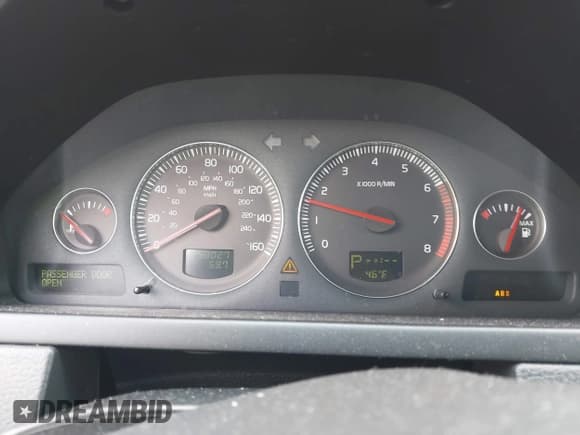 ✅ 2005 Volvo XC90 • VIN: YV1CZ592751183848 • Lot: 42015786. Listed on IAAI with 258,027 mi. Free auction sales archive from the USA and detailed vehicle history report at DreamBid. Image 7.