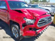 ✅ 2017 Toyota Tacoma Limited • VIN: 3TMGZ5AN7HM063939 • Lot: 42769466. Wystawiony na IAAI z przebiegiem 58 408 mil. Bezpłatny archiwum sprzedaży aukcyjnych z USA i szczegółowy raport historii pojazdu na DreamBid. Zdjęcie 6.