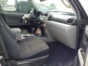 ✅ 2013 Toyota 4Runner Trail • VIN: JTEBU5JR2D5128882 • Lot: 43276008. Wystawiony na IAAI z przebiegiem 261 174 mil. Bezpłatny archiwum sprzedaży aukcyjnych z USA i szczegółowy raport historii pojazdu na DreamBid. Zdjęcie 5.