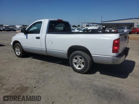 ✅ 2007 Dodge 1500 ST • VIN: 1D7HA16N17J575906 • Лот: 59636895. Опубликован ранее на Copart с пробегом 166 652 миль. Бесплатный доступ к архиву аукционных продаж из США и подробный отчёт об истории автомобиля на DreamBid. Изображение 2.