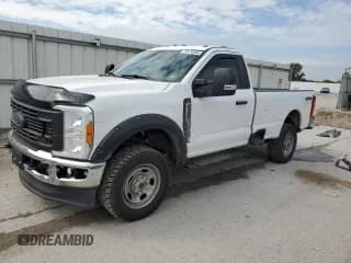 ✅ 2023 Ford F-350 XL • VIN: 1FTRF3BA6PED16206 • Лот: 70479385. Опубликован ранее на Copart с пробегом 58 988 миль. Бесплатный доступ к архиву аукционных продаж из США и подробный отчёт об истории автомобиля на DreamBid. Изображение 1.