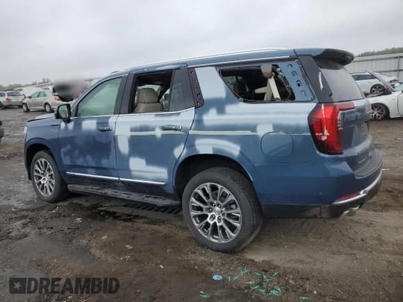 ✅ 2025 GMC Yukon Denali • VIN: 1GKS2DRL1SR247179 • Лот: 71278315. Опубликован ранее на Copart с пробегом 7 230 миль. Бесплатный доступ к архиву аукционных продаж из США и подробный отчёт об истории автомобиля на DreamBid. Изображение 2.