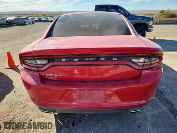 ✅ 2016 Dodge Charger SE • VIN: 2C3CDXBG4GH292721 • Lot: 91396075. Wystawiony na Copart z przebiegiem 127 716 mil. Bezpłatny archiwum sprzedaży aukcyjnych z USA i szczegółowy raport historii pojazdu na DreamBid. Zdjęcie 6.