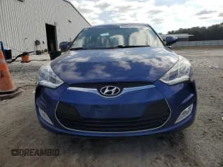 ✅ 2015 Hyundai Veloster • VIN: KMHTC6AD4FU245714 • Lot: 44649545. Wystawiony na Copart z przebiegiem 133 035 mil. Bezpłatny archiwum sprzedaży aukcyjnych z USA i szczegółowy raport historii pojazdu na DreamBid. Zdjęcie 5.
