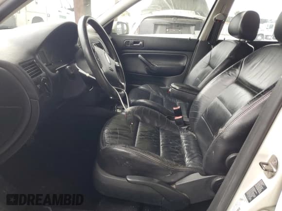 ✅ 2003 Volkswagen Jetta GLS • VIN: 3VWSE69M23M166215 • Lot: 85703045. Wystawiony na Copart z przebiegiem 201 555 mil. Bezpłatny archiwum sprzedaży aukcyjnych z USA i szczegółowy raport historii pojazdu na DreamBid. Zdjęcie 7.