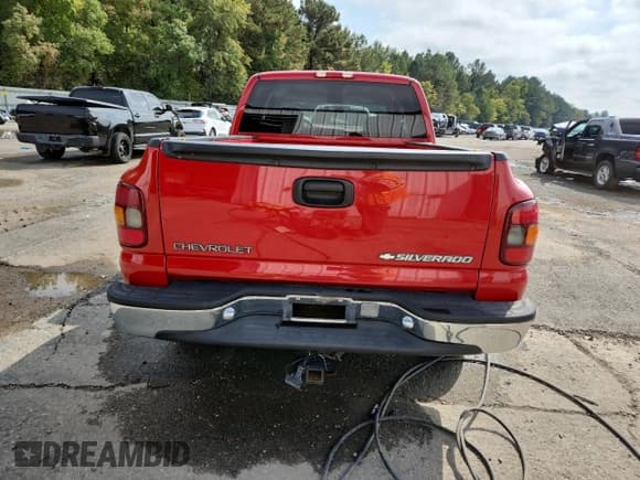 ✅ 2000 Chevrolet Silverado 1500 • VIN: 2GCEC19V2Y1195553 • Lot: 90279955. Wystawiony na Copart z przebiegiem 215 628 mil. Bezpłatny archiwum sprzedaży aukcyjnych z USA i szczegółowy raport historii pojazdu na DreamBid. Zdjęcie 6.