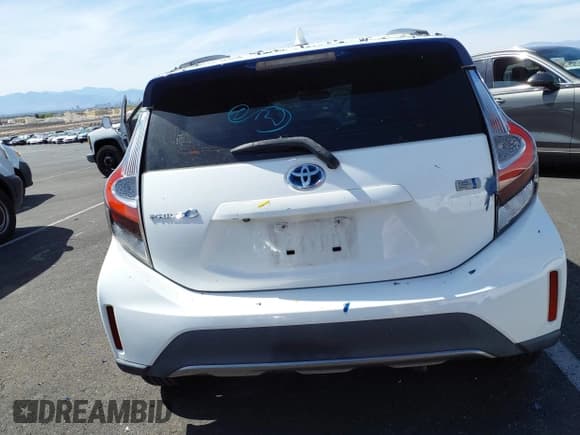 ✅ 2018 Toyota Prius One • VIN: JTDKDTB32J1599890 • Lot: 42009820. Listed on IAAI with 57,959 mi. Free auction sales archive from the USA and detailed vehicle history report at DreamBid. Image 16.
