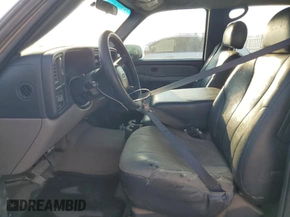 ✅ 2001 Chevrolet Suburban LS • VIN: 1GNEC16T21J281855 • Лот: 62833014. Опубликован ранее на Copart с пробегом Не указан. Бесплатный доступ к архиву аукционных продаж из США и подробный отчёт об истории автомобиля на DreamBid. Изображение 7.