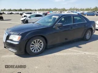✅ 2011 Chrysler 300 • VIN: 2C3CA4CG9BH536006 • Lot: 72088835. Wystawiony na Copart z przebiegiem 149 552 mil. Bezpłatny archiwum sprzedaży aukcyjnych z USA i szczegółowy raport historii pojazdu na DreamBid. Zdjęcie 1.