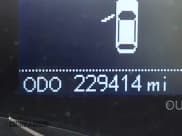 ✅ 2015 Lexus CT 200h • VIN: JTHKD5BH5F2210165 • Лот: 43113641. Опубликован ранее на IAAI с пробегом 229 414 миль. Бесплатный доступ к архиву аукционных продаж из США и подробный отчёт об истории автомобиля на DreamBid. Изображение 15.