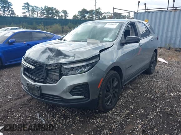 ✅ 2023 Chevrolet Equinox LS • VIN: 3GNAXSEG9PL203345 • Lot: 43488116. Wystawiony na IAAI z przebiegiem 37 911 mil. Bezpłatny archiwum sprzedaży aukcyjnych z USA i szczegółowy raport historii pojazdu na DreamBid. Zdjęcie 17.
