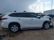 ✅ 2023 Toyota Highlander Hybrid LE • VIN: 5TDZARAH5PS520764 • Lot: 42965763. Wystawiony na IAAI z przebiegiem 110 245 mil. Bezpłatny archiwum sprzedaży aukcyjnych z USA i szczegółowy raport historii pojazdu na DreamBid. Zdjęcie 13.