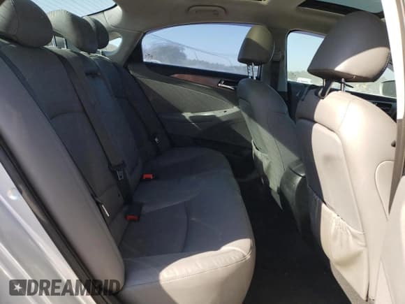 ✅ 2014 Hyundai Sonata Limited • VIN: KMHEC4A4XEA103770 • Лот: 85468874. Опубликован ранее на Copart с пробегом 108 252 миль. Бесплатный доступ к архиву аукционных продаж из США и подробный отчёт об истории автомобиля на DreamBid. Изображение 10.