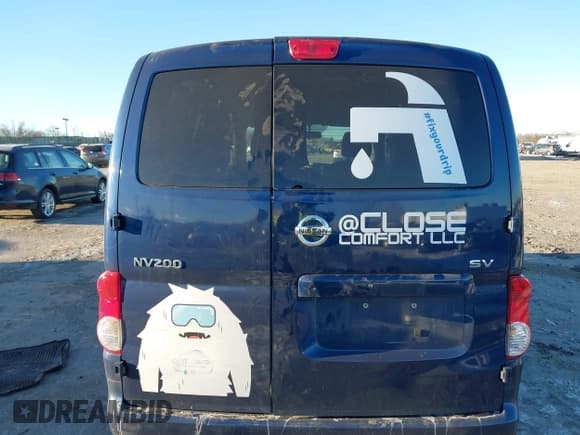 ✅ 2014 Nissan NV200 SV • VIN: 3N6CM0KN6EK700192 • Lot: 41292224. Listed on IAAI with 186,834 mi. Free auction sales archive from the USA and detailed vehicle history report at DreamBid. Image 16.