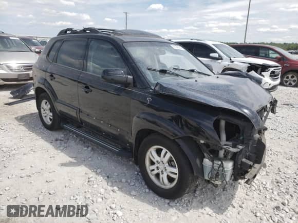 2008 Hyundai Tucson SE z VIN KM8JN72D68U843974, wystawiony jako Copart lot #67086484 z przebiegiem Nie podano mil oraz Szkoda całkowita • Salvage title. Historia ofert i sprzedaży dostępna na DreamBid. Obrazek 4.