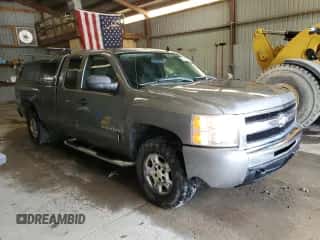 2009 Chevrolet Silverado 1500 LT z VIN 1GCEK29J69E139654, wystawiony jako Copart lot #67663355 z przebiegiem 185 493 mil mil oraz Czysty tytuł • Clean title. Historia ofert i sprzedaży dostępna na DreamBid. Obrazek 4.