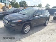 ✅ 2018 Jeep Cherokee Latitude • VIN: 1C4PJLCB4JD595102 • Lot: 43359901. Wystawiony na IAAI z przebiegiem Nie podano. Bezpłatny archiwum sprzedaży aukcyjnych z USA i szczegółowy raport historii pojazdu na DreamBid. Zdjęcie 2.