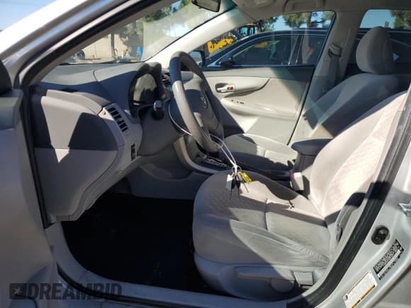 ✅ 2009 Toyota Corolla • VIN: JTDBL40E199077813 • Lot: 87166005. Wystawiony na Copart z przebiegiem 253 878 mil. Bezpłatny archiwum sprzedaży aukcyjnych z USA i szczegółowy raport historii pojazdu na DreamBid. Zdjęcie 7.