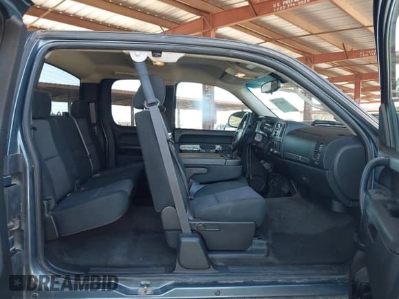 ✅ 2012 Chevrolet Silverado 1500 LT • VIN: 1GCRKSE70CZ276343 • Lot: 43156286. Listed on IAAI with 181,108 mi. Free auction sales archive from the USA and detailed vehicle history report at DreamBid. Image 8.