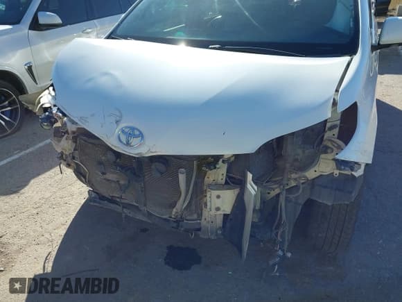 ✅ 2016 Toyota Sienna XLE • VIN: 5TDYK3DC1GS728176 • Лот: 40878539. Опубликован ранее на IAAI с пробегом 360 030 миль. Бесплатный доступ к архиву аукционных продаж из США и подробный отчёт об истории автомобиля на DreamBid. Изображение 6.