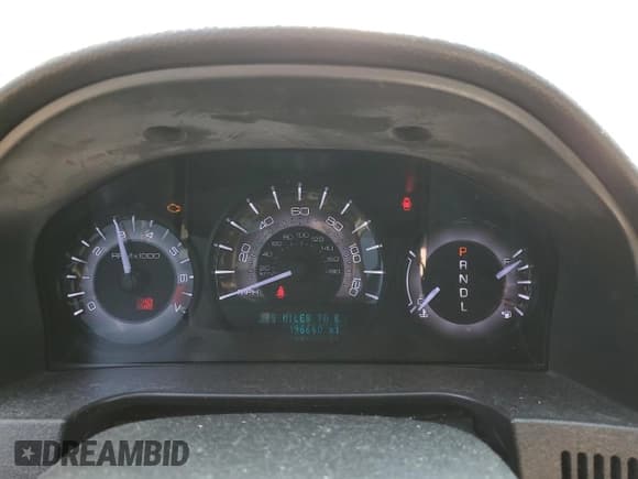 ✅ 2011 Mercury Milan • VIN: 3MEHM0HA8BR603848 • Лот: 59002355. Опубликован ранее на Copart с пробегом 196 660 миль. Бесплатный доступ к архиву аукционных продаж из США и подробный отчёт об истории автомобиля на DreamBid. Изображение 9.