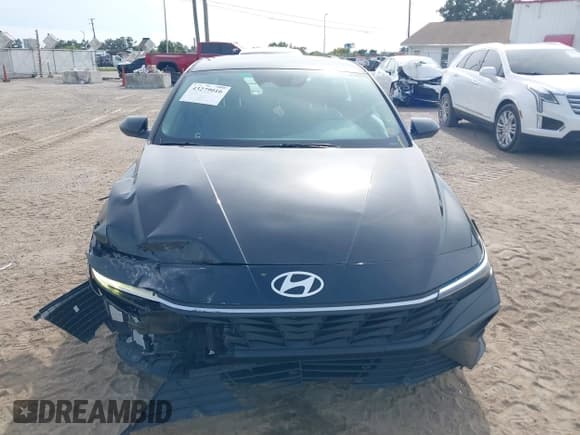 ✅ 2024 Hyundai Elantra SEL • VIN: KMHLM4DGXRU635843 • Lot: 43279016. Listed on IAAI with 32,546 mi. Free auction sales archive from the USA and detailed vehicle history report at DreamBid. Image 13.