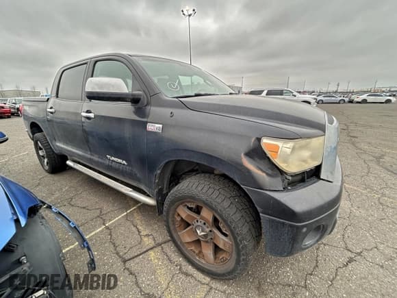 ✅ 2008 Toyota Tundra Limited • VIN: 5TFDV58148X067832 • Lot: 95578685. Wystawiony na Copart z przebiegiem 173 190 mil. Bezpłatny archiwum sprzedaży aukcyjnych z USA i szczegółowy raport historii pojazdu na DreamBid. Zdjęcie 4.