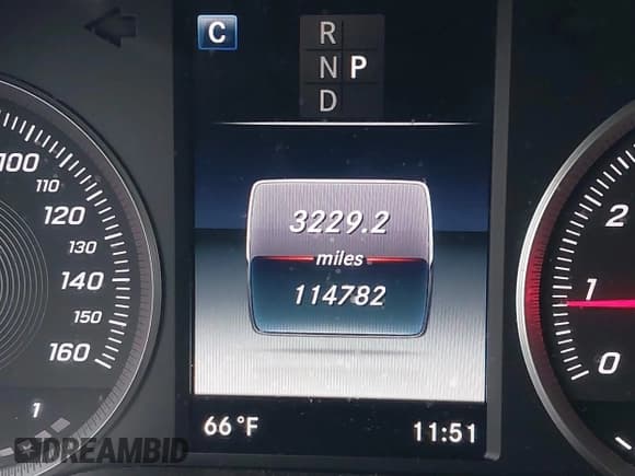 ✅ 2016 Mercedes-Benz GLC 300 • VIN: WDC0G4KB2GF007664 • Лот: 43287752. Опубликован ранее на IAAI с пробегом 114 782 миль. Бесплатный доступ к архиву аукционных продаж из США и подробный отчёт об истории автомобиля на DreamBid. Изображение 15.