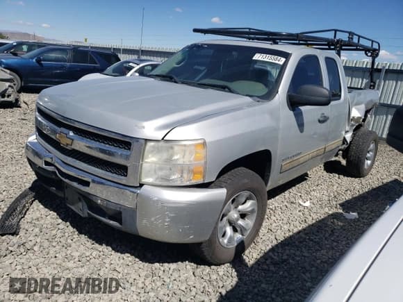 ✅ 2011 Chevrolet Silverado 1500 LS • VIN: 1GCRCREA9BZ306830 • Lot: 71315584. Listed on Copart with Not provided. Free auction sales archive from the USA and detailed vehicle history report at DreamBid. Image 1.