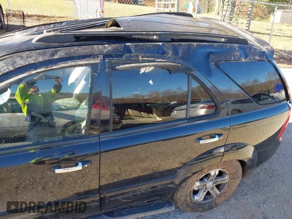 ✅ 2008 Kia Sorento EX • VIN: KNDJC736985809614 • Lot: 43647415. Listed on IAAI with 307,858 mi. Free auction sales archive from the USA and detailed vehicle history report at DreamBid. Image 15.