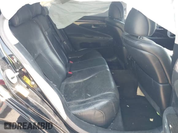 ✅ 2013 Lexus LS 460 • VIN: JTHBL5EF3D5121493 • Lot: 43505302. Listed on IAAI with 164,588 mi. Free auction sales archive from the USA and detailed vehicle history report at DreamBid. Image 8.